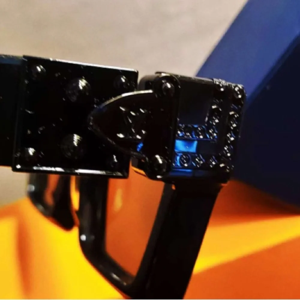 Louis Vuitton 1.1 Millionaire Sunglasses Cartoon Friends Monogram Black Designer - Picture 5 of 16